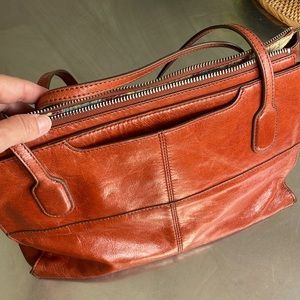 HOBO shoulder bag. Rust color. Good condition!